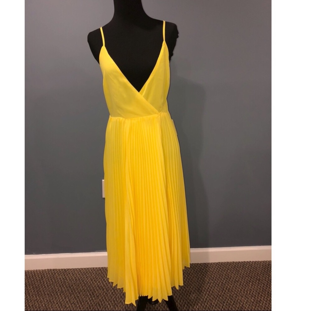 Lulus yellow wrap dress